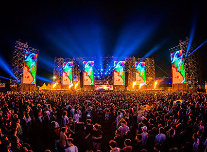 Electric Daisy Carnival（EDC）Colorful Lights illuminate the super-burning electric syllables with lights